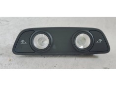 LUZ INTERIOR 4M0947111 