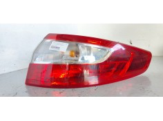 PILOTO TRASERO DERECHO 265500016R 