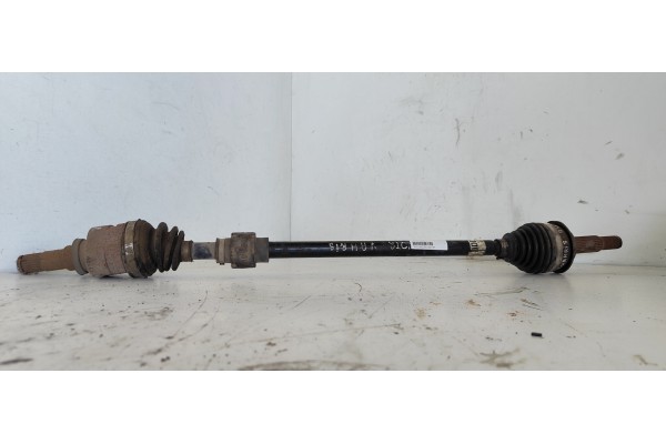 Recambio de transmision delantera derecha para toyota yaris (ksp9/scp9/nlp9) 1.3 cat referencia OEM IAM 8250070595024  