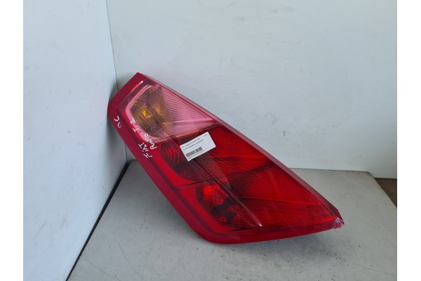 Recambio de piloto trasero izquierdo para fiat grande punto (199) 1.2 cat referencia OEM IAM 453583  