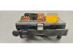 Recambio de caja reles / fusibles para peugeot rcz 2.0 hdi 163 fap referencia OEM IAM 9675877980  