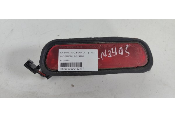 Recambio de luz central de freno para kia sorento 2.5 crdi cat referencia OEM IAM 927003E0  