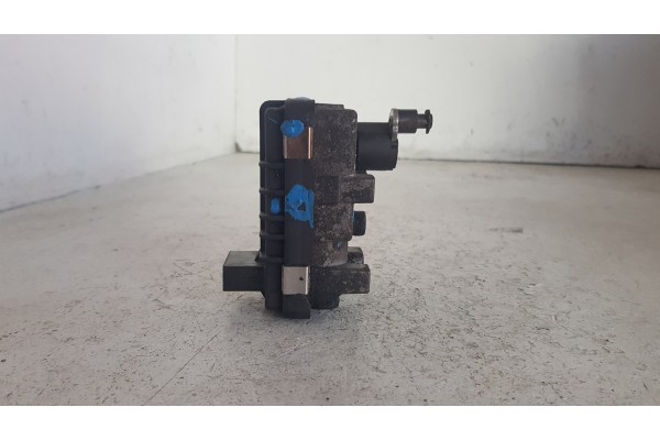 Recambio de modulo electronico para ford focus berlina (cap) ambiente (d) referencia OEM IAM 6NW008412  