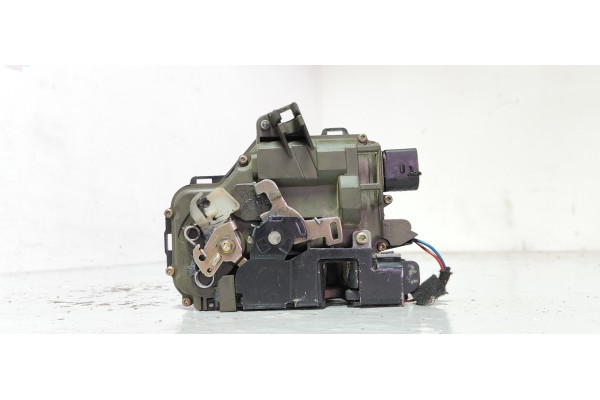 Recambio de cerradura puerta delantera izquierda para volkswagen passat berlina (3b2) 1.9 tdi referencia OEM IAM   