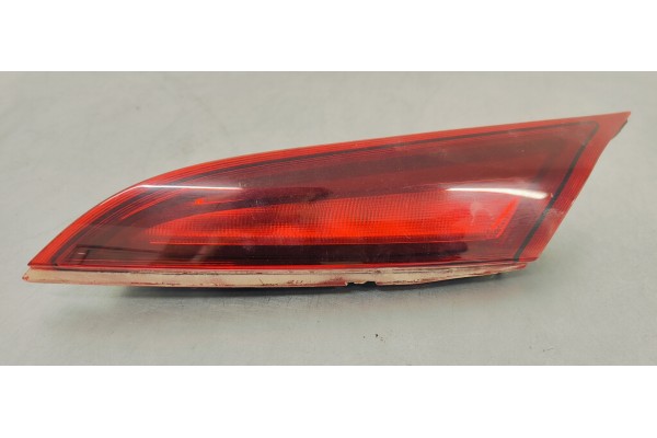 Recambio de piloto trasero derecho interior para opel insignia berlina 2.0 cdti referencia OEM IAM 23135916  