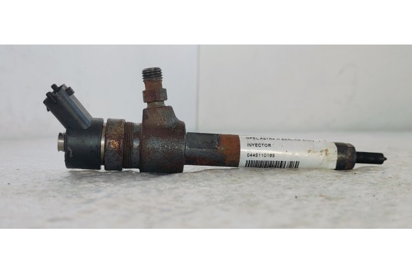 Recambio de inyector para opel astra h berlina enjoy referencia OEM IAM 0445110165  
