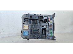 CAJA RELES / FUSIBLES 