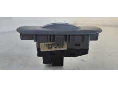 Recambio de mando elevalunas trasero izquierdo para kia carnival 2.9 crdi cat referencia OEM IAM 935804D200KS  