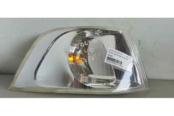 Recambio de piloto delantero derecho para volvo s40 berlina 1.6 cat referencia OEM IAM 896583  