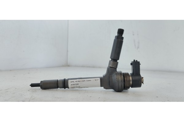 Recambio de inyector para opel astra h ber. cosmo referencia OEM IAM 0445110175  