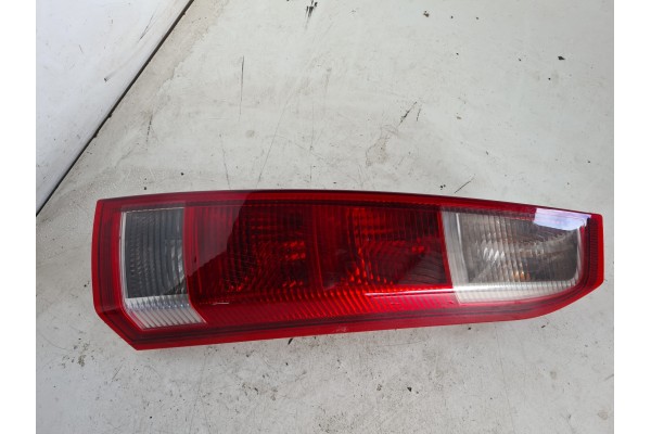 Recambio de piloto trasero derecho para opel meriva 1.6 16v referencia OEM IAM 93294346  