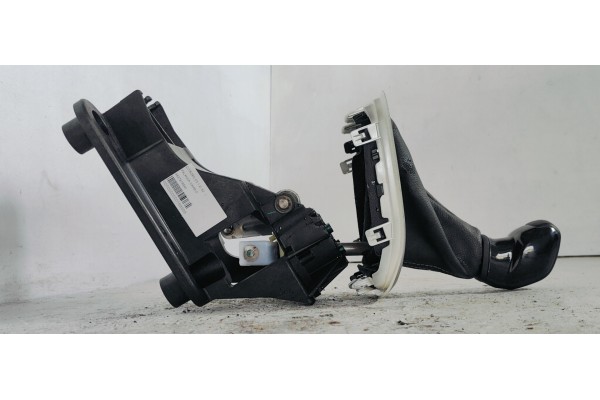 Recambio de palanca cambio para citroen c3 1.2i 82 referencia OEM IAM 9837816580  