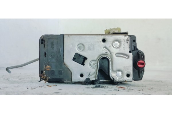 Recambio de cerradura puerta trasera derecha para opel zafira b edition ´´111 jahre´´ referencia OEM IAM 13220372  