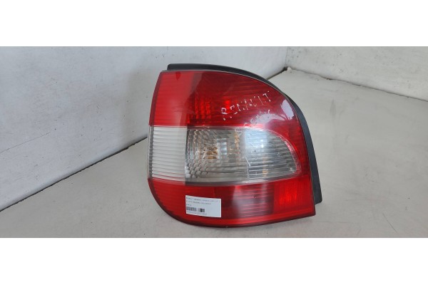 Recambio de piloto trasero izquierdo para renault megane i scenic (ja0) 1.6 referencia OEM IAM 2341G  