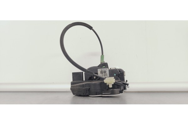 Recambio de cerradura puerta trasera derecha para opel insignia berlina excellence referencia OEM IAM 13503178  