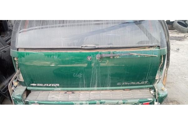 Recambio de porton trasero para chevrolet blazer (neu) 4wd lux automático referencia OEM IAM   