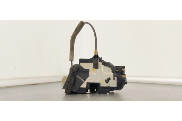 Recambio de cerradura puerta trasera izquierda para nissan juke (f15) 1.2 i turbo 115 referencia OEM IAM   