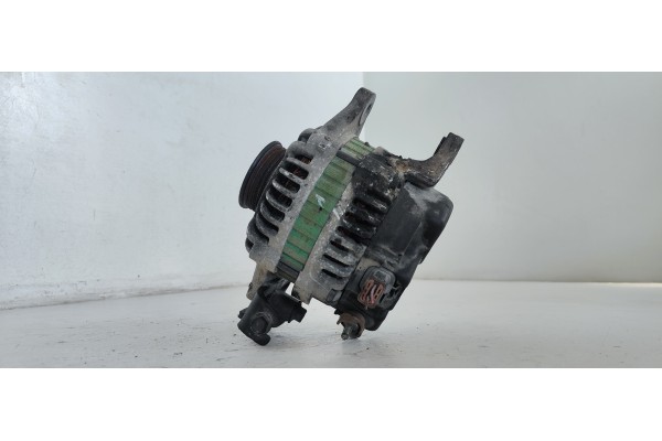 Recambio de alternador para kia shuma ii 1.6 ls berlina portón referencia OEM IAM AB180140  