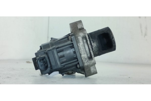 Recambio de valvula egr para opel insignia berlina edition referencia OEM IAM 55566052  