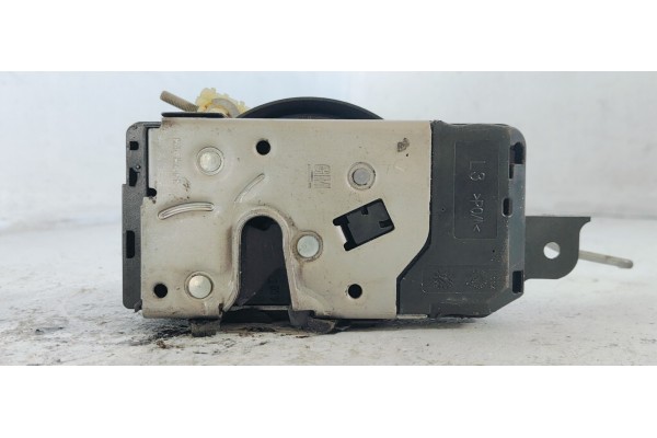 Recambio de cerradura puerta delantera izquierda para opel zafira b edition ´´111 jahre´´ referencia OEM IAM 13220369  