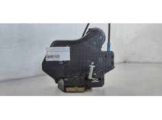 Recambio de cerradura puerta trasera derecha para toyota avensis wagon (t25) 2.0 d-cat referencia OEM IAM UR1  