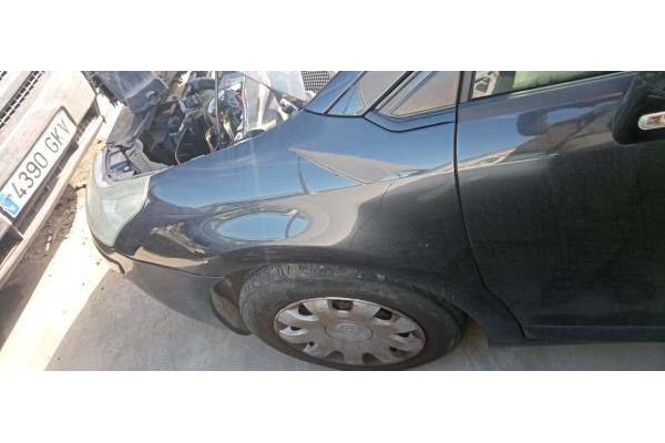 Recambio de aleta delantera izquierda para citroen c4 berlina collection referencia OEM IAM   