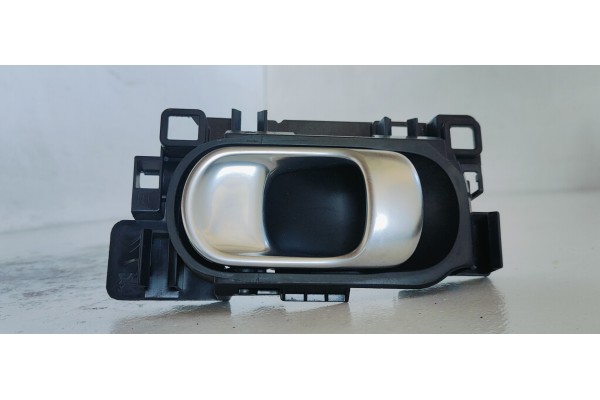 Recambio de maneta interior trasera derecha para citroen c3 1.2i 82 referencia OEM IAM 98012885VV  