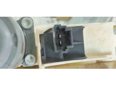 Recambio de elevalunas trasero derecho para renault fluence dynamique referencia OEM IAM 827200016R  