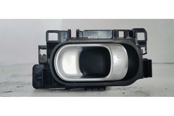 Recambio de maneta interior delantera derecha para citroen c3 1.2i 82 referencia OEM IAM 98012885VV  