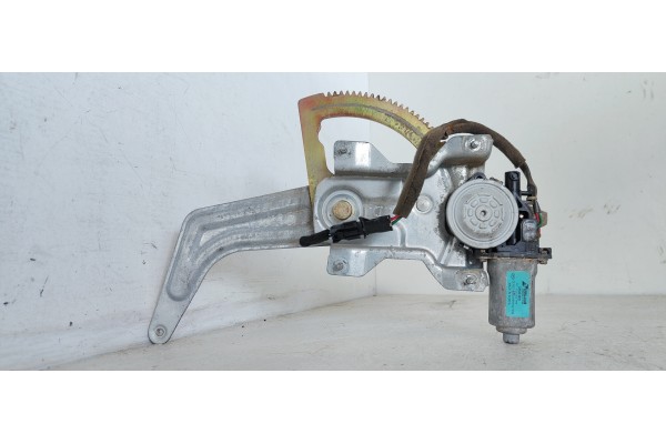 Recambio de mando elevalunas trasero derecho para kia rio 1.5 cat referencia OEM IAM XH003P0  