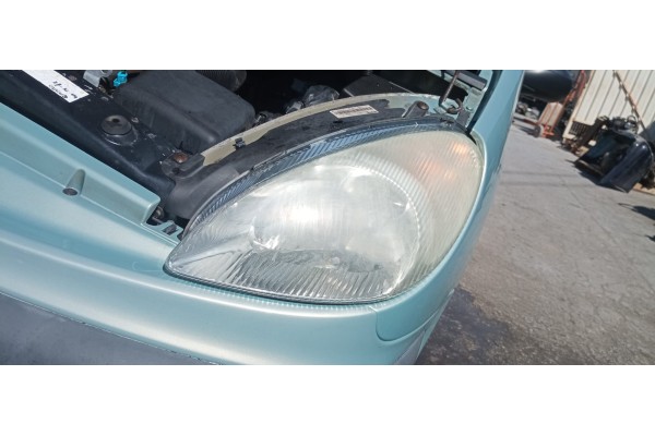Recambio de faro izquierdo para citroen xsara picasso 1.6 referencia OEM IAM   