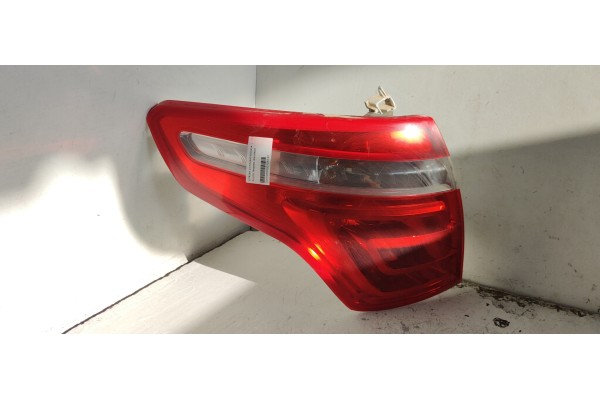 Recambio de piloto trasero izquierdo para citroen c4 picasso exclusive referencia OEM IAM   