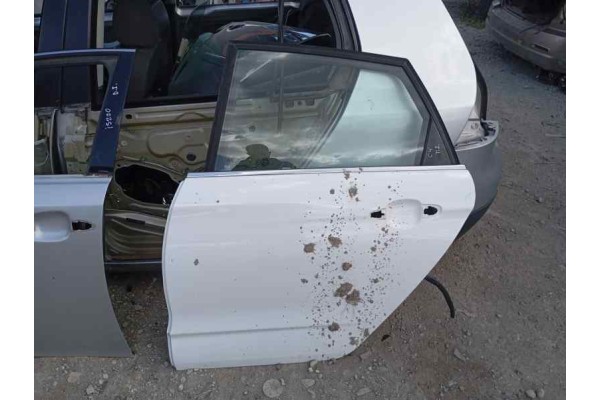 Recambio de puerta trasera izquierda para citroen c4 lim. 1.6 hdi 115 fap referencia OEM IAM   