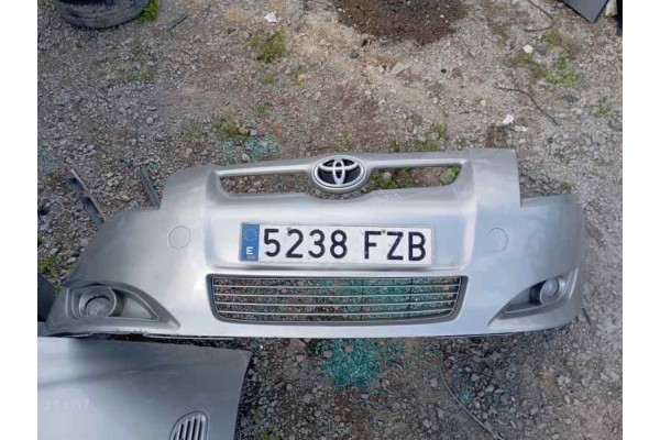 Recambio de paragolpes delantero para toyota auris advance referencia OEM IAM   