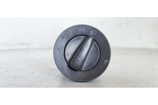 Recambio de mando luces para volkswagen golf iv berlina (1j1) 1.9 tdi referencia OEM IAM TC41C0941531A  