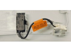 Recambio de luz interior para peugeot 2008 (--.2013) 1.2 i turbo 130 referencia OEM IAM 9674441377  