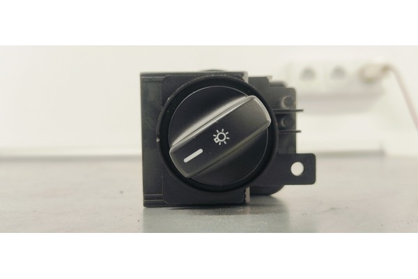 Recambio de mando luces para mercedes-benz clase b (w245) 2.0cdi 110 [180] fap referencia OEM IAM 1695452704  