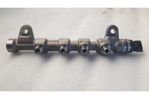 Recambio de rampa inyectora para alfa romeo giulietta (191) 1.6jtd 105 fap referencia OEM IAM 0445214192  