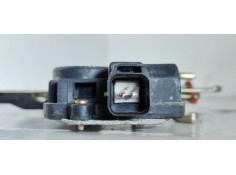 Recambio de cerradura puerta trasera izquierda para kia carnival ii 2.9 crdi lx referencia OEM IAM   