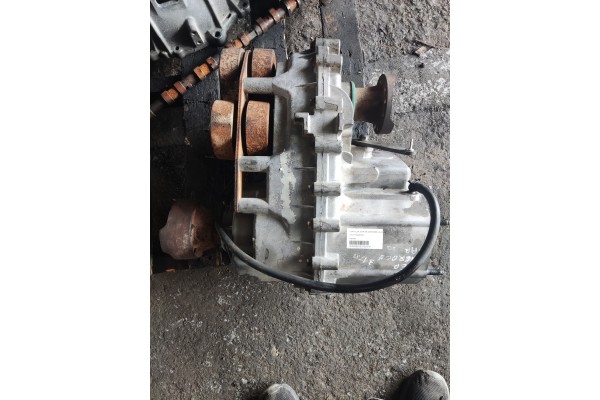 Recambio de caja transfer para chrysler jeep gr.cherokee (wj/wg) 3.1 td cat referencia OEM IAM 27916D  