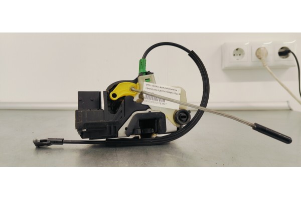Recambio de cerradura puerta trasera izquierda para opel insignia berlina excellence referencia OEM IAM 13503177  