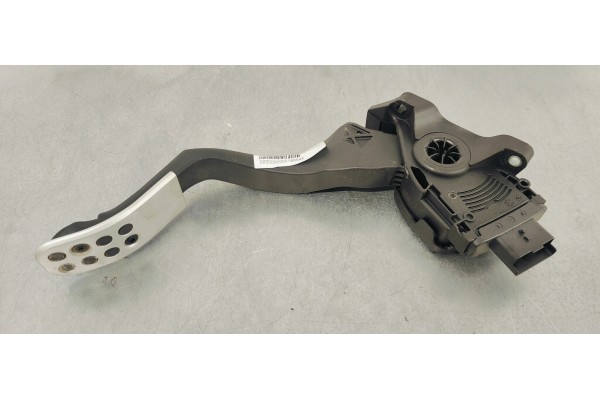 Recambio de pedal acelerador para peugeot 2008 (--.2013) 1.2 i turbo 130 referencia OEM IAM 9671433880  