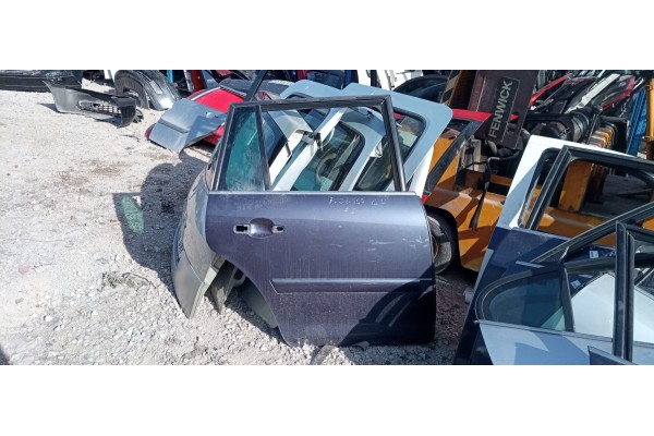 Recambio de puerta trasera derecha para citroen c4 grand picasso exclusive referencia OEM IAM   