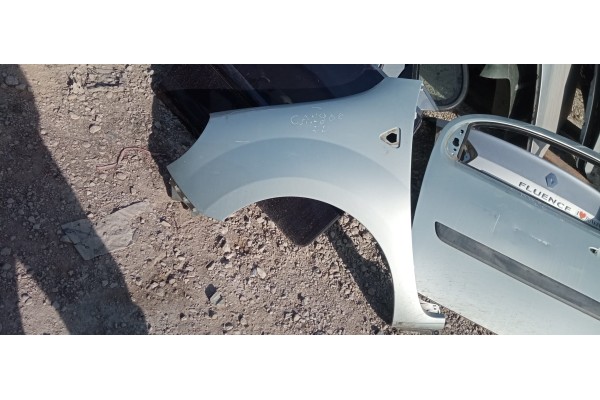 Recambio de aleta delantera izquierda para renault kangoo dynamique acción especial referencia OEM IAM   