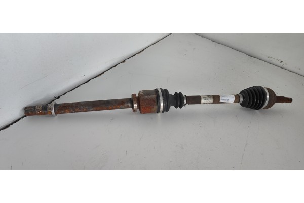 Recambio de transmision delantera derecha para renault megane ii berlina 5p 1.9 dci diesel referencia OEM IAM 8200436366  