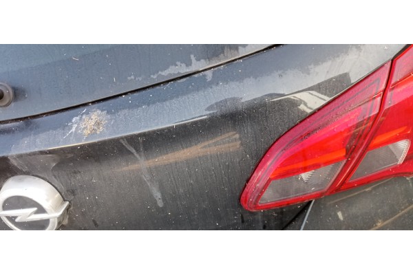 Recambio de piloto trasero derecho interior para opel corsa e 1.4 referencia OEM IAM   