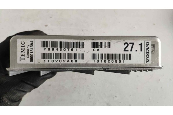 Recambio de centralita cambio automatico para volvo v70 familiar 2.0 turbo cat referencia OEM IAM 00001313A4 P09480761 T01020801