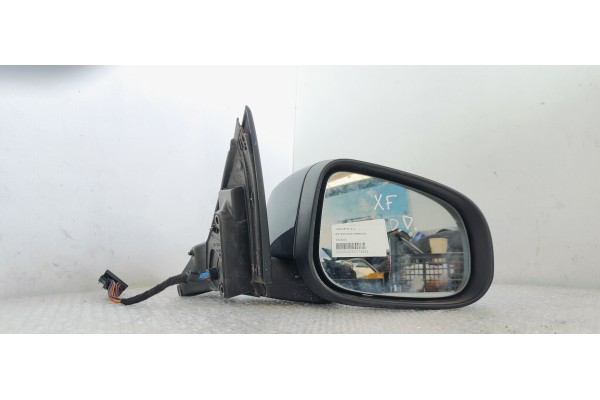 Recambio de retrovisor derecho para jaguar xf 3.0 i referencia OEM IAM 3303050  
