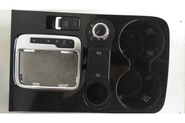 Recambio de guarnecidos palanca cambio para volkswagen touareg (7p5) 3.0 v6 tdi referencia OEM IAM 7P6858602  
