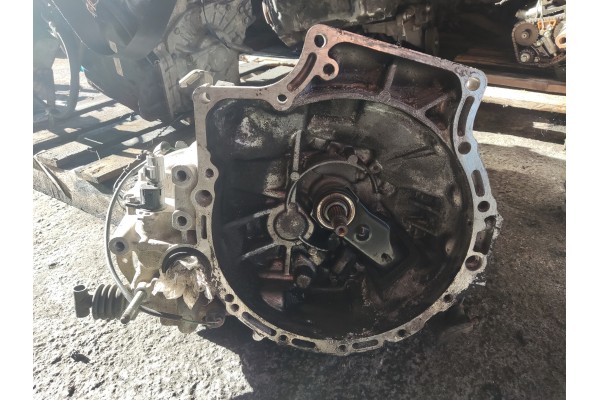 Recambio de caja cambios para mazda 323 berlina c/f/s (ba) 1.5 c referencia OEM IAM F5D2  